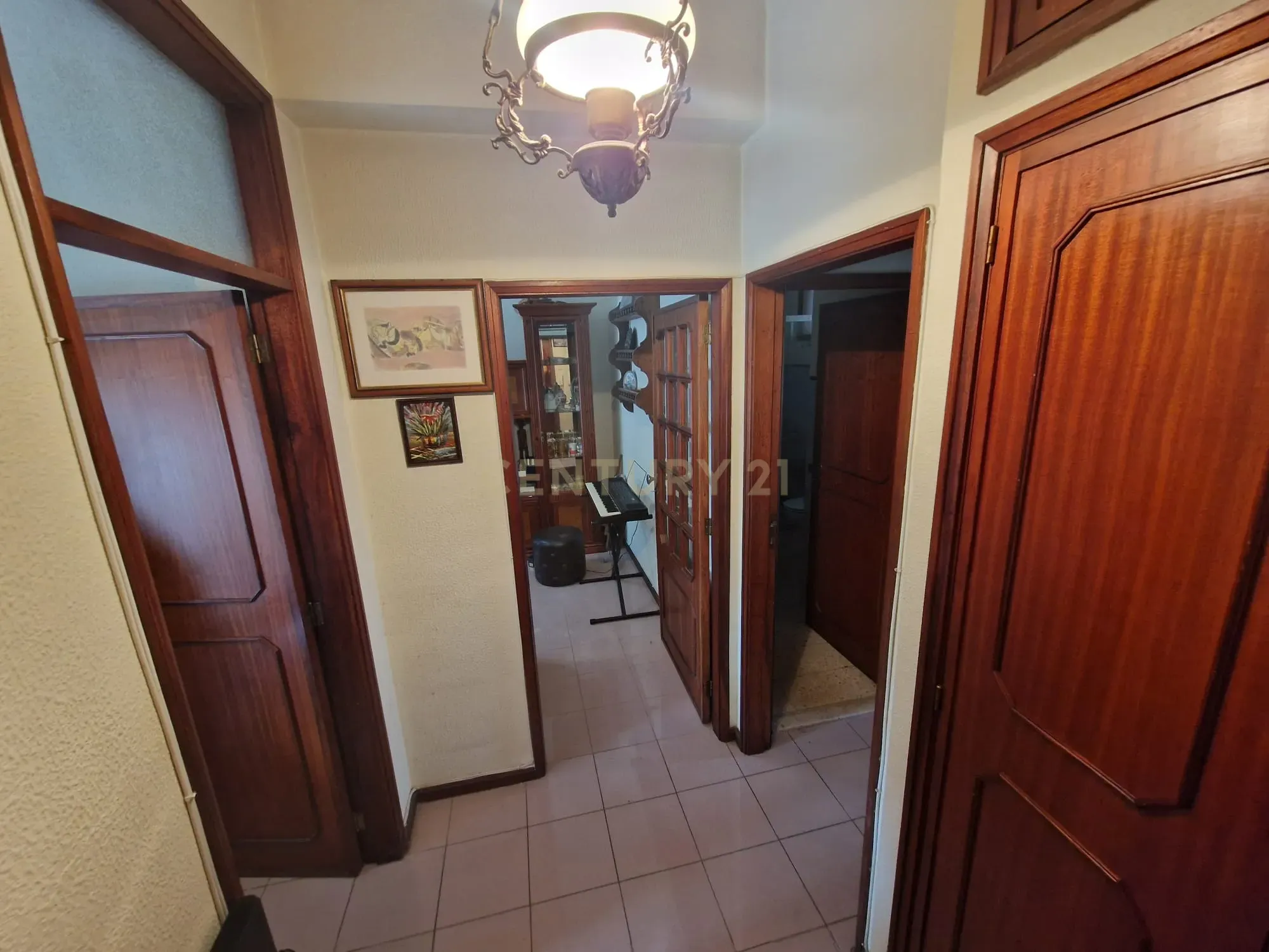 Apartamento T3 em Espinho com Vista e Proximidade à Praia - Image 37